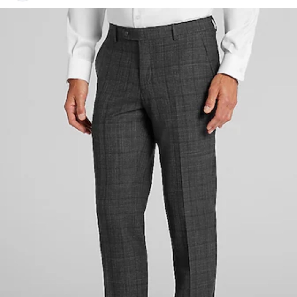Calvin Klein men’s size 38/30 flat front‎ trousers, grey plaid color